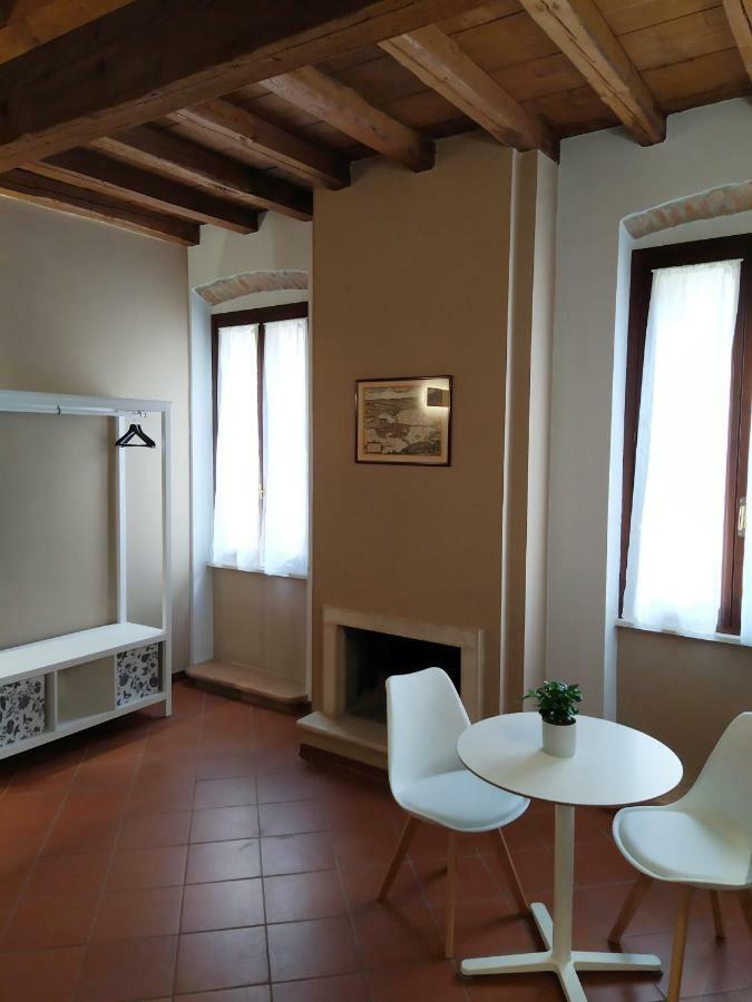 Hotel Carducci 49 Mantua Exterior foto
