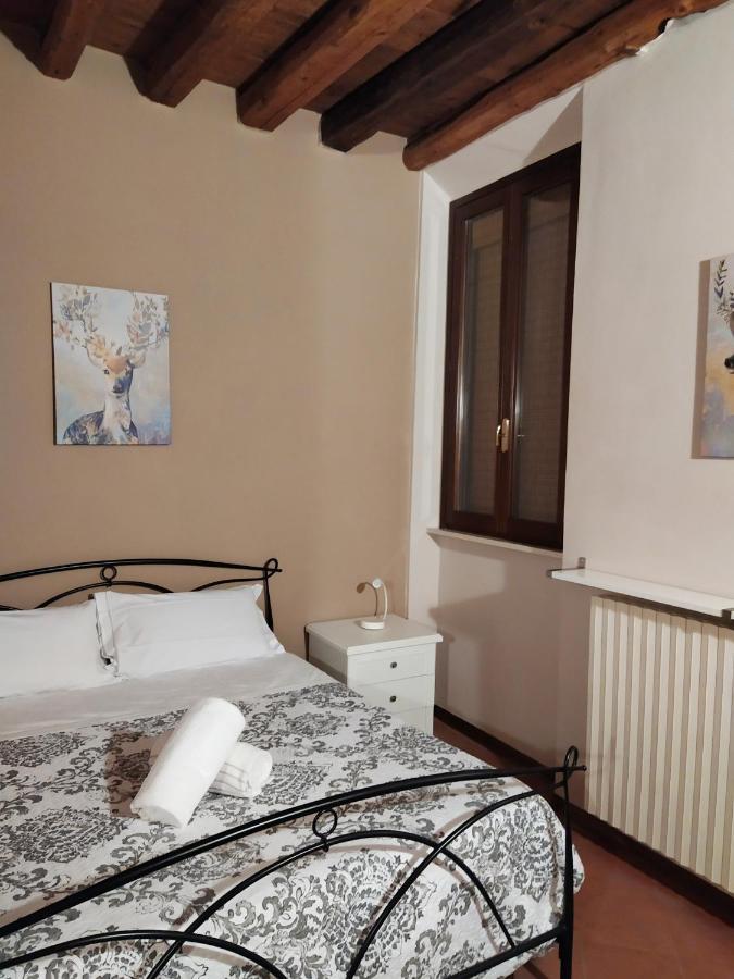 Hotel Carducci 49 Mantua Exterior foto
